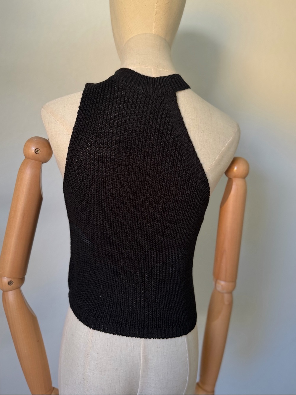 One-Shoulder Black Ribbed Knit Tank - Picture 5 of 5